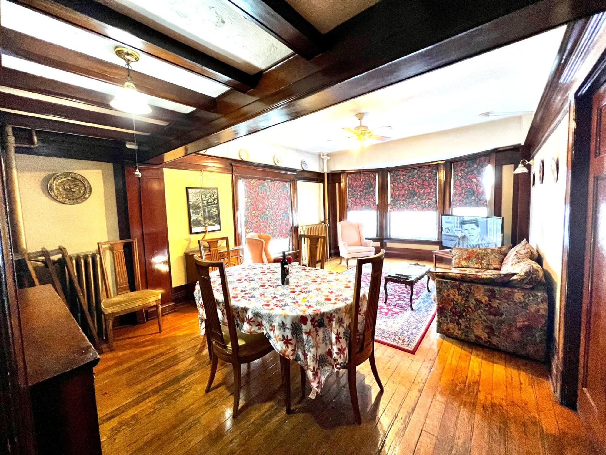 Arundel Mansions Hotel New Westminster Bagian luar foto