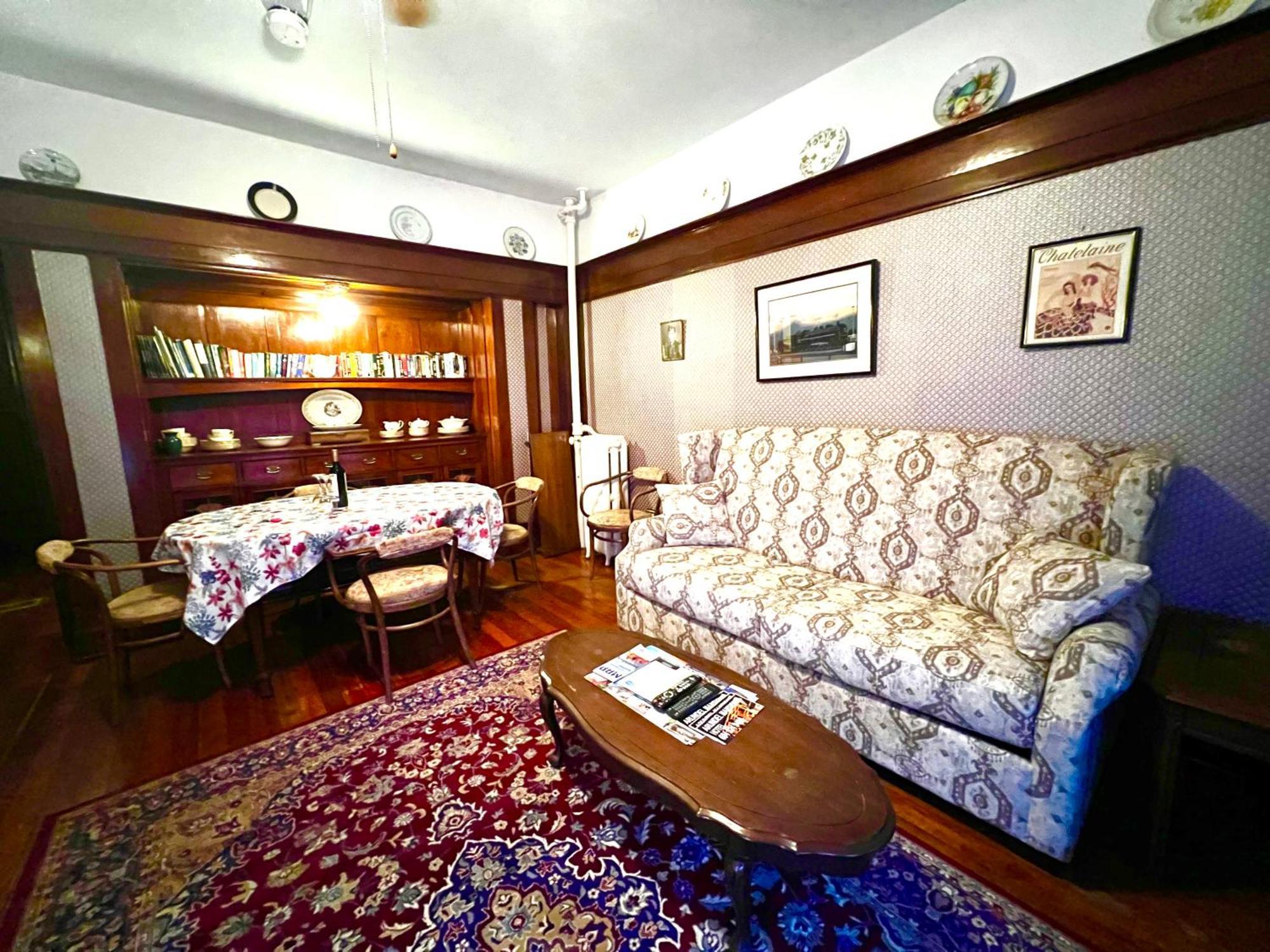 Arundel Mansions Hotel New Westminster Bagian luar foto